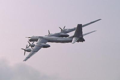俄羅斯重型軍用運輸機(jī)墜毀 機(jī)上12人全部遇難