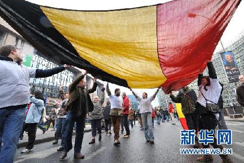 比利時民眾舉行維護(hù)國家統(tǒng)一大游行
