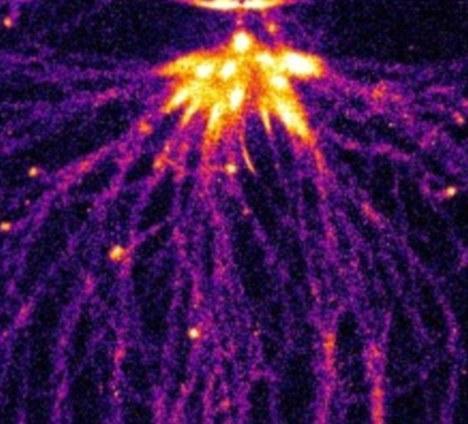 以科學家發(fā)現(xiàn)外太空存在“精靈”閃電 或為外星生命佐證