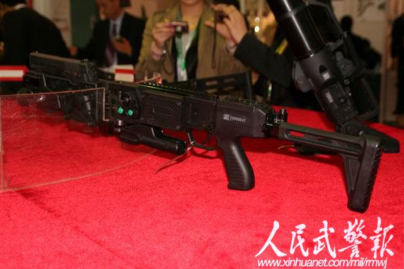 國際警用裝備博覽會：武警研發(fā)槍械受關(guān)注