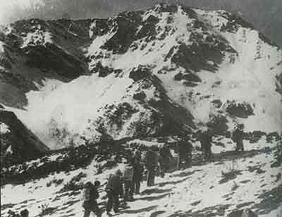 紅軍翻過(guò)的第一座大雪山——夾金山