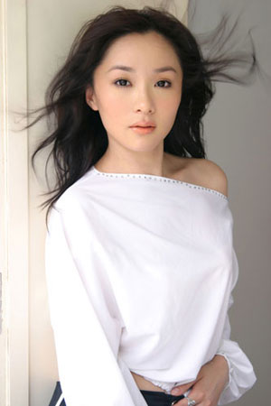 銀幕十大最美麗?；?/></p>

<br/>
</td>
</tr>

<tr>
<td><strong>　　影片：《第一次親密接觸》　　演員：馬千珊</strong>
<p>　　特征：臺北某大學(xué)女生。在擁擠的人群之中，她輕輕地舞著，你投射來異樣的眼神，詫異也好，欣賞也罷，并不曾使她的舞步凌亂。</p>

<p><br/>
</p>
</td>
</tr>
</tbody>
</table>

<div width=