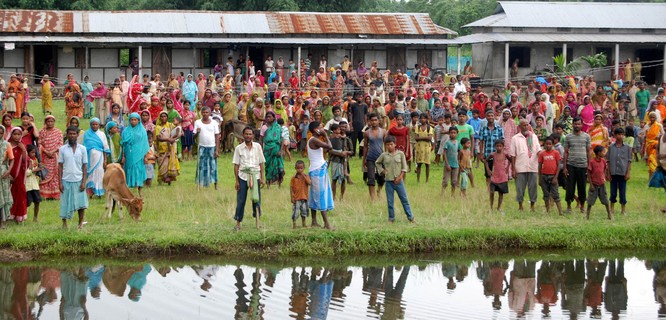 印度種族沖突致近80人死、40萬(wàn)人成難民 移民問(wèn)題或是主因