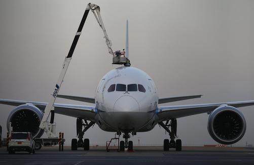 日本波音787客機空中冒煙后緊急降落