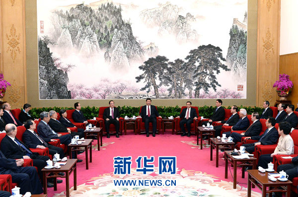 習(xí)近平同黨外人士共迎新春 李克強(qiáng)、俞正聲出席
