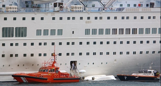 英郵輪應(yīng)急演習出意外 救生艇墜海致8人死傷