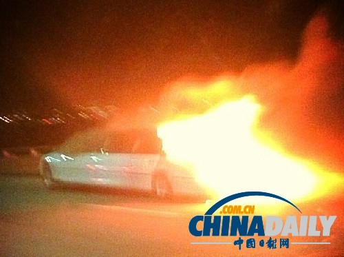 美豪華轎車起火五死四傷 準(zhǔn)新娘單身派對樂極生悲