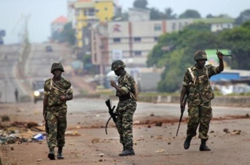 幾內(nèi)亞國內(nèi)沖突致98人死亡 政府出動軍隊平息