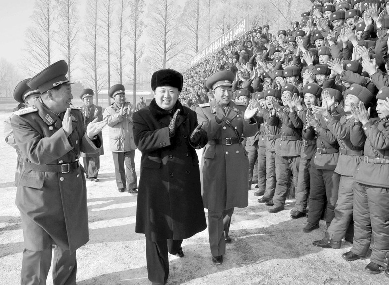 朝韓同時要求軍隊“捍衛(wèi)祖國” 首腦上前線放狠話