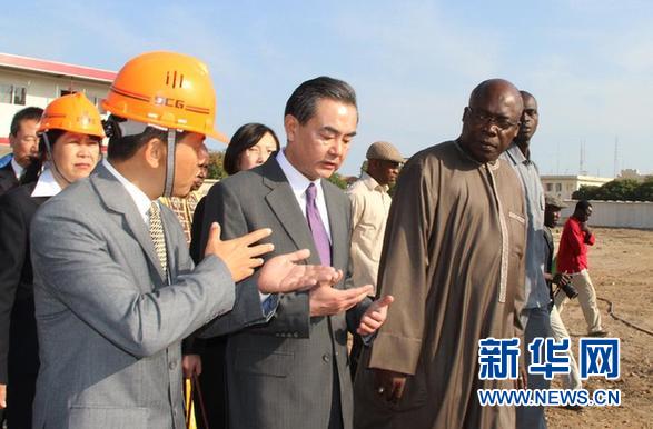 王毅外長(zhǎng)說(shuō)中國(guó)援非的事實(shí)讓各種不實(shí)之辭蒼白無(wú)力