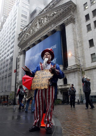 Activists raise awareness of US govt deficit