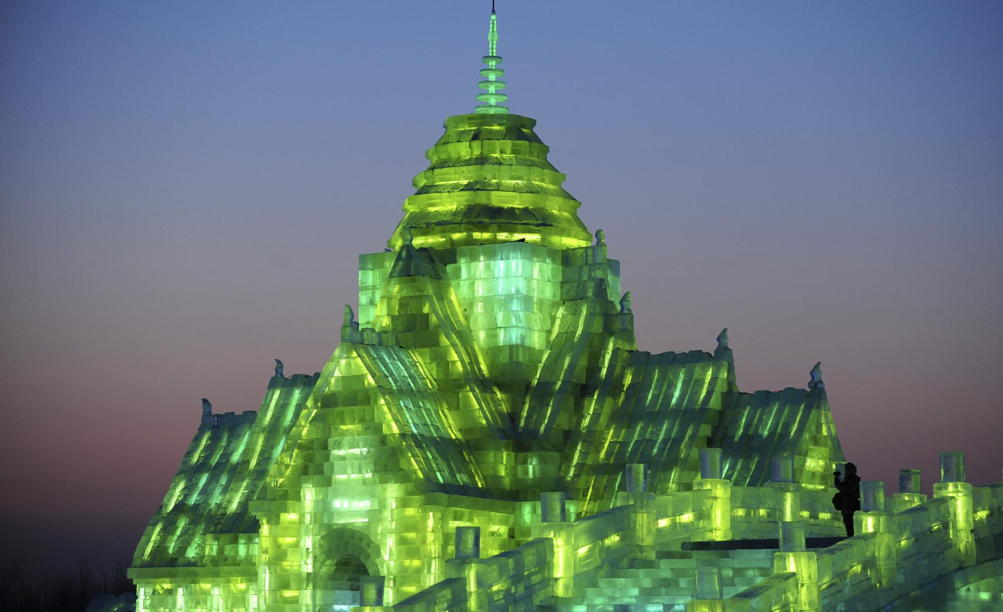 The wonderland of Harbin's Ice and Snow World
