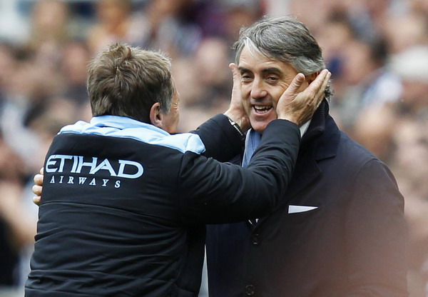 Man City close in on title