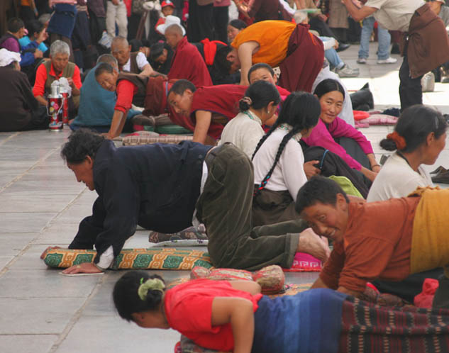 Pray to the Buddha