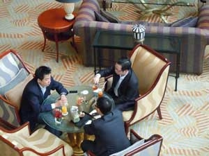 揭秘朱駿收購利物浦真相 豪組財(cái)團(tuán)如何盈利？