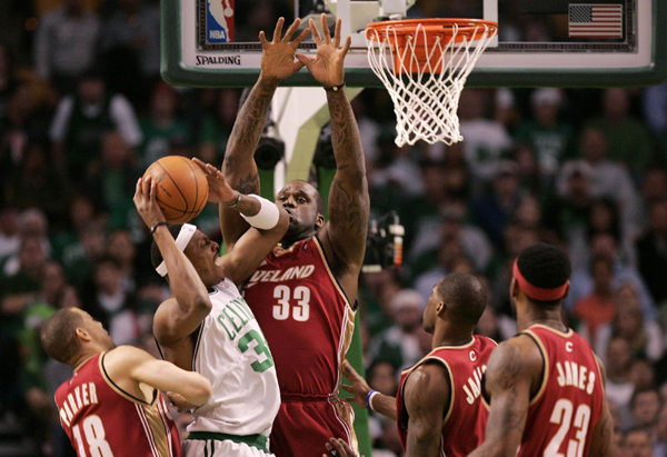 NBA：詹姆斯三雙騎士黯然出局 綠衫軍4:2晉級戰(zhàn)魔術(shù)