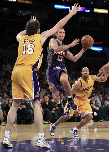 NBA：科比40分力壓納什兩雙 西部決賽湖人1:0太陽(yáng)