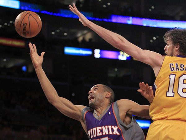 NBA：科比40分力壓納什兩雙 西部決賽湖人1:0太陽(yáng)
