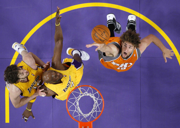 NBA：科比創(chuàng)季后賽新高 湖人再擒太陽(yáng)