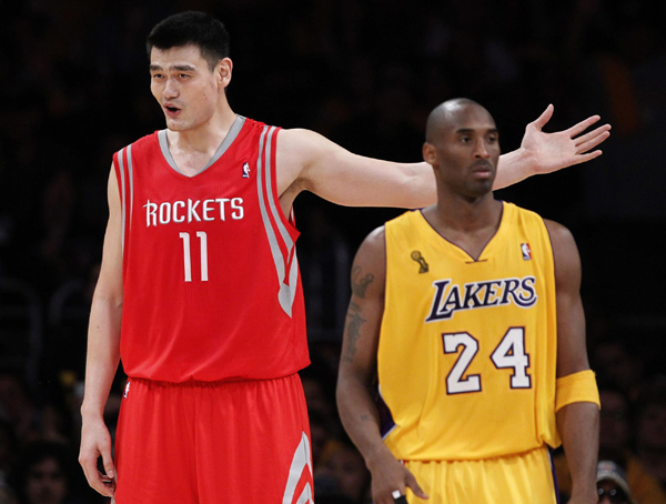 NBA：姚明復(fù)出首戰(zhàn)9分6犯離場 火箭揭幕戰(zhàn)遭湖人翻盤