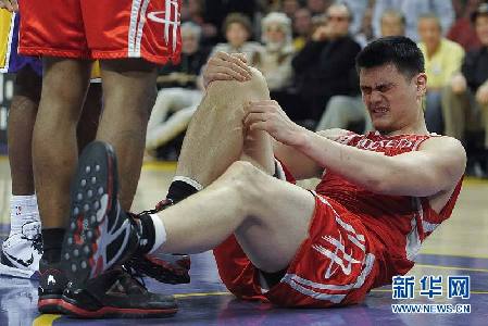 “難說再見！”：姚明NBA生涯全回顧