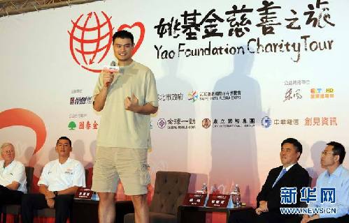 “難說再見！”：姚明NBA生涯全回顧