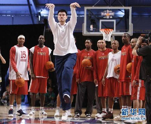 “難說(shuō)再見！”：姚明NBA生涯全回顧
