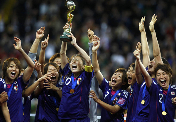 女足世界杯：兩度頑強(qiáng)扳平 日本點球5:3美國首次奪冠