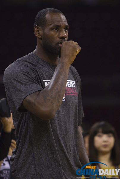 NBA中國(guó)賽：熱火隊(duì)賽前訓(xùn)練亮相萬(wàn)事達(dá)中心