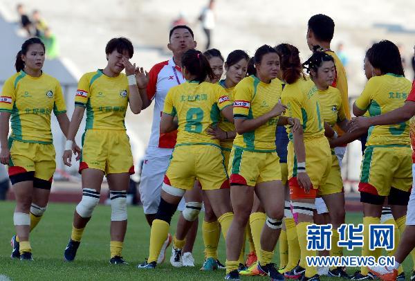 女子橄欖球決賽驚現(xiàn)71:0 北京隊不滿判罰消極比賽