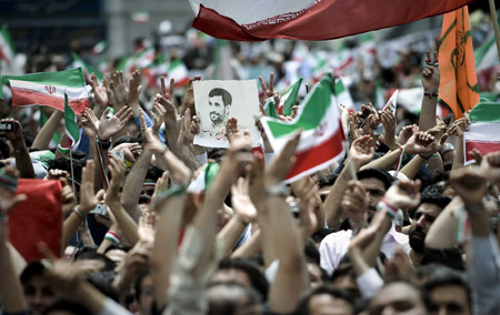 In Iran, poll campaign is excuse for one big party