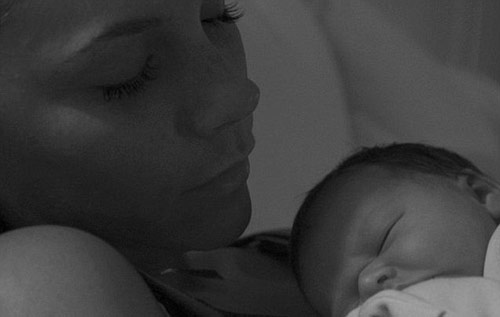 Beckham baby debuts on Facebook Beckham baby debuts on Facebook