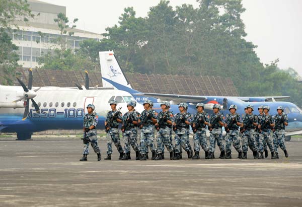 Chinese military aims for global connections