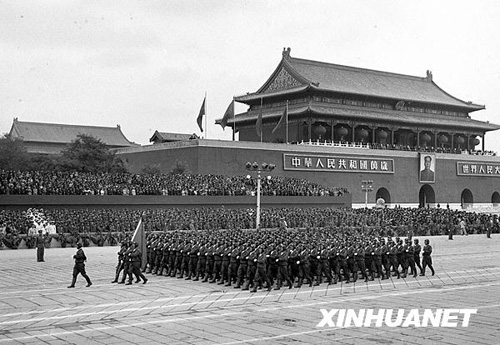 1954年：裝備“蘇式”武器