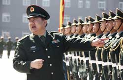 程志強(qiáng)：國慶35周年閱兵 我是擎旗手[圖]