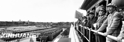 1955年：實(shí)行軍銜制 換裝大閱兵