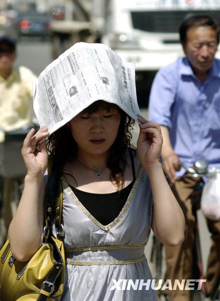 熱浪席卷全國17省市 多地區(qū)高溫超40℃(圖)