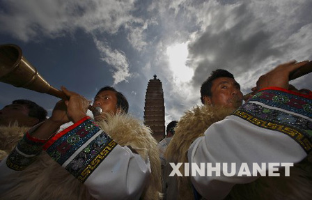 第八屆中國(guó)攝影藝術(shù)節(jié)在云南大理開幕[組圖]