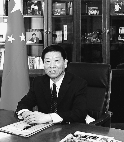 共和國部長訪談錄之尹蔚民：擴大就業(yè) 健全社保 人盡其才