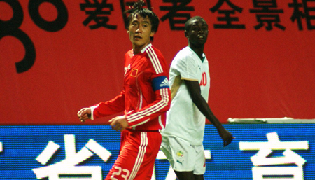沒(méi)輸就算贏了！國(guó)足0-0撼平塞內(nèi)加爾(組圖)