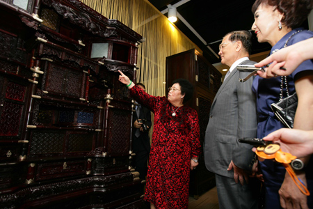 “紫檀的奧秘——中國(guó)紫檀博物館館藏珍品特展”在臺(tái)北隆重開幕