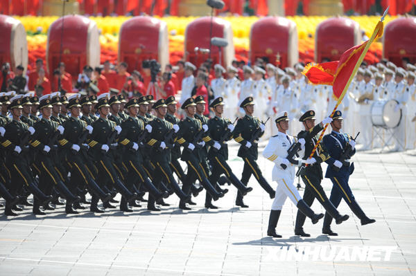 國慶60周年閱兵總結(jié)大會舉行 部隊(duì)將組織回營