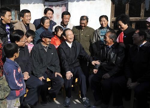 中央政治局六大常委密集考察民生