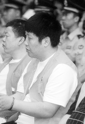 榆樹市人大常委會(huì)原副主任徐鳳山之子徐偉被針決