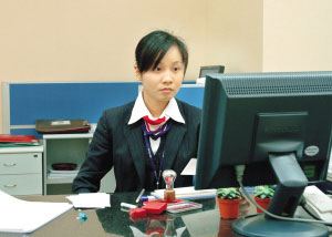 各行業(yè)年終獎(jiǎng)盤(pán)點(diǎn):有的發(fā)奔馳車(chē) 有的發(fā)衛(wèi)生巾
