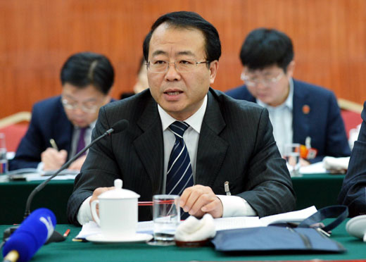 吉林省代表團(tuán)審議國(guó)務(wù)院機(jī)構(gòu)改革和職能轉(zhuǎn)變方案