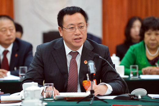 吉林省代表團(tuán)審議國(guó)務(wù)院機(jī)構(gòu)改革和職能轉(zhuǎn)變方案