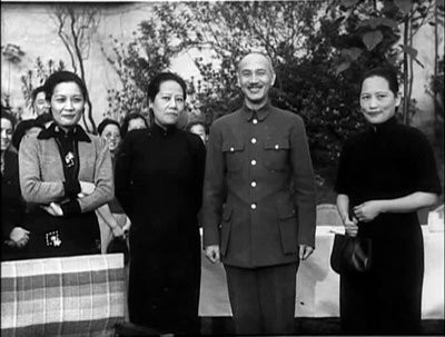 罕見(jiàn)！宋氏三姐妹少女時(shí)期合影