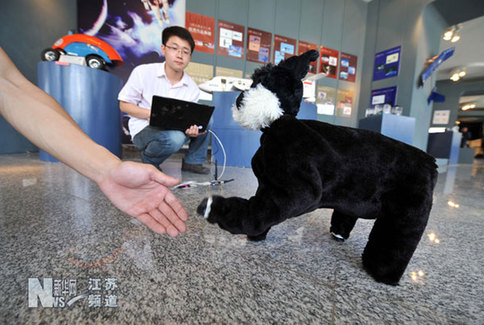 大學生機械創(chuàng)新設計獲獎作品校園展示
