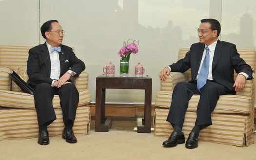 李克強(qiáng)會晤曾特首 稱一國兩制是成功實例